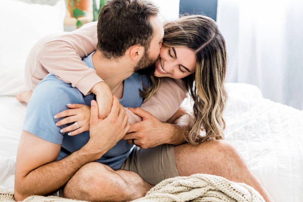 comment faire pour satisfaire une femme au lit